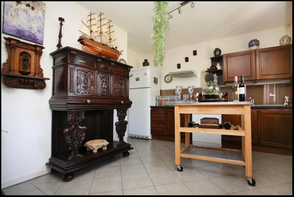 O Doux S'Home Ledenon Bagian luar foto